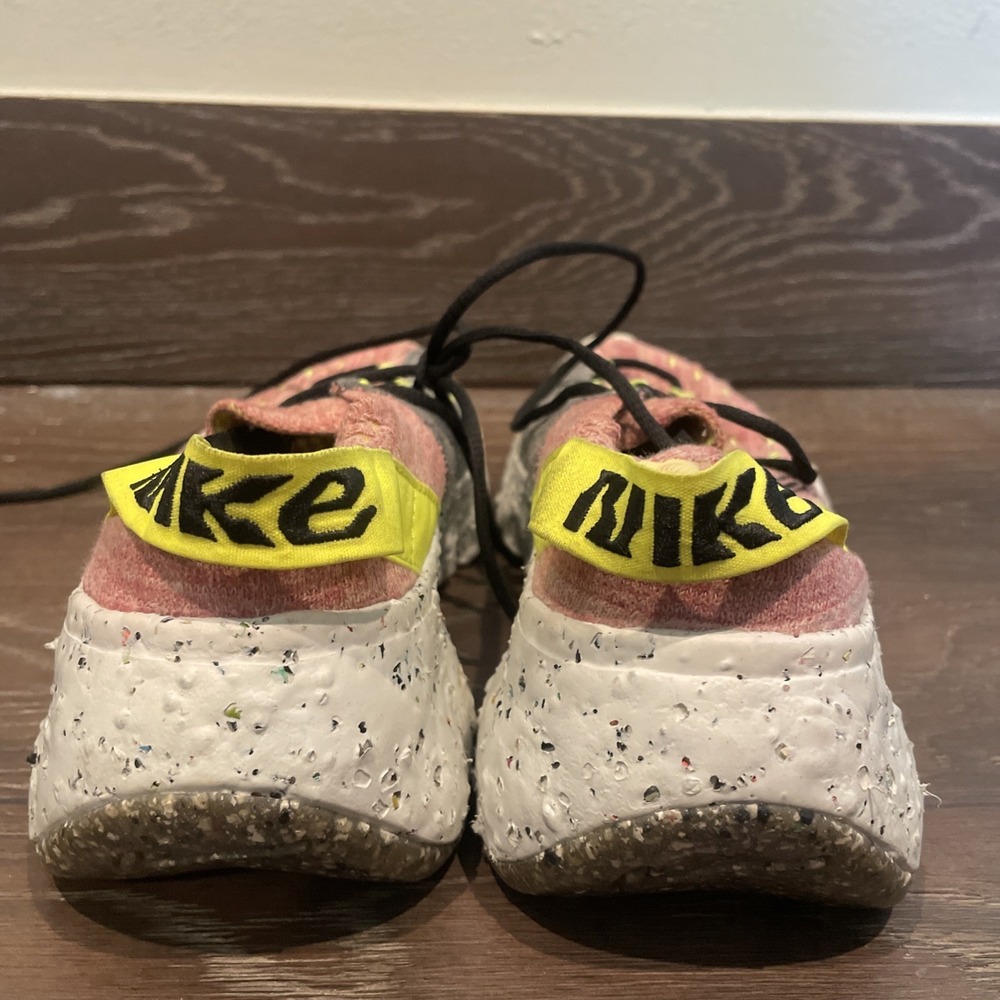 Size 6.5  - Nike Space Hippie 04 Light Arctic Pink Women - Picture 3 of 7